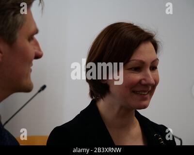 Hartmut Renk, Timothy Eydelnant, Inga Skujina, Michael Kretschmer, Klaus Finck, Jürgen Weigt, Gunnar Brügner beim Pressetermin VERTEIDIGER 2020 in der Wir Stockfoto