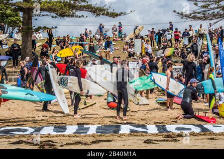 Kampf um den Bight-Protest am Torquay Beach, Victoria, Australien am 23. November 2019 gegen Ölbohrungen im Great Australian Bight Stockfoto