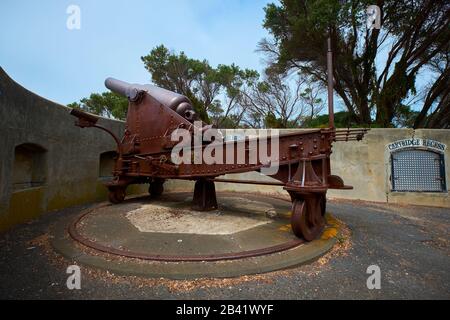 Eine Kanone schützt Battery Hill in Port Fairy. Entlang der Great Ocean Road in Victoria, Australien. Stockfoto