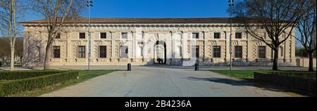 Hauptzugang zum Palazzo Te (16. Jahrhundert), Mantua, Italien. Dieser Palast wurde von Giulio Romano im manneristischen Stil für Federico II Gonzaga erbaut. Stockfoto