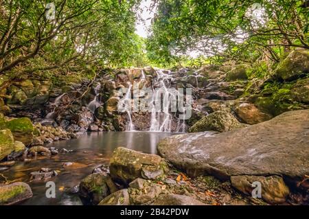 Der touristische Wasserfall Chamarel, Mauritius, keine Person. Stockfoto