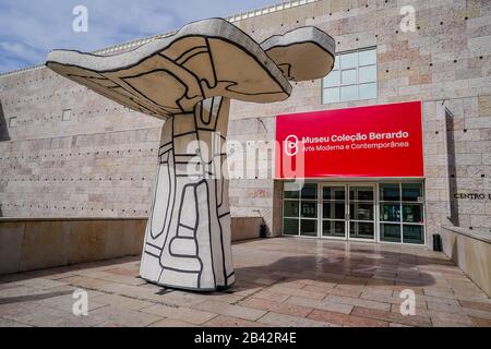 Das Berardo Collection Museum ist ein Museum für moderne und zeitgenössische Kunst in Belém, einem Stadtteil von Lissabon, Portugal Stockfoto