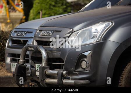 Chiangmai, Thailand - 13. Februar 2020: Privater Pickup-Truck Isuzu Dmax. Auf der Straße Nr.1001 8 km von der Stadt Chiangmai. Stockfoto