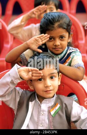 Indische Kinder feiern den Tag der Republik, Indien, Asien Stockfoto
