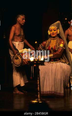 Indischer klassischer Tanz kathakali im kerala India Stockfoto