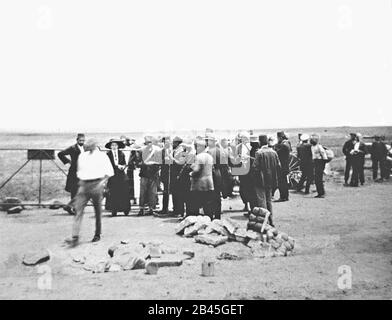 Mahatma Gandhi führte den marsch der streikenden indischen Kohlenbergwerk Arbeiter Newcastle nach Transvaal, Gauteng Provinz, Johannesburg, Südafrika, 6 November 1913, alten Jahrgang 1900s Bild Stockfoto