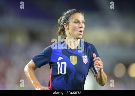 Orlando, Florida, USA. März 2020. Der US-Amerikaner Carli Lloyd (10) rennt während des SheBelieves Cup in einem internationalen, freundschaftlichen Frauenfußballspiel gegen England am Donnerstag, 5. März 2020, in Orlando, Florida, USA, durch. (Foto von IOS/ESPA-Images) Credit: European Sports Photographic Agency/Alamy Live News Stockfoto