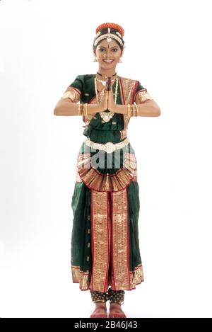 Bharatanatyam, Namaste Posture, Sadira Attam, Indischer klassischer Tanz, Tamil Nadu, Indien, Asien, MR#579 Stockfoto
