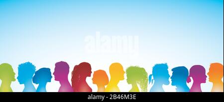 Große Gruppe von Menschen isolierte Silhouette im Profil. Ich spreche mit vielen Menschen. Menschenmenge. Rainbow farbige Köpfe. Bevölkerung. Kommunikationskonzept Stock Vektor