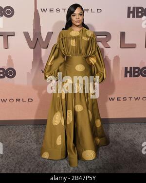 Los Angeles, USA. März 2020. Tessa Thompson trifft am Donnerstag, den 5. März 2020, auf der WESTWORLD Season 3 Premiere von HBO im TCL Chinese Theatre in Hollywood, CA ein. (Foto Von Sthanlee B. Mirador/Sipa USA) Kredit: SIPA USA/Alamy Live News Stockfoto