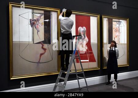 London, Großbritannien. März 2020. Francis Bacons monumentales Werk aus dem Jahr 1981, Triptych Inspiriert von der Oresteia von Aeschylus, um am 13. Mai in Sotheby's New York zur Auktion zu gehen, mit einer Schätzung von mehr als 60 Millionen Dollar London, Großbritannien - 6. März 2020 Kredit: Nils Jorgensen/Alamy Live News Stockfoto