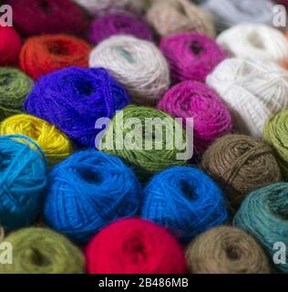wool yarn ball. Colorful threads for needlework. Colorful fabric texture background Stockfoto