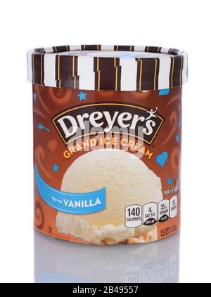 Irvine, CA - 29. Januar 2014: Ein Karton von Dreyers Grand Ice Cream Vanilla. Eine Tochtergesellschaft von Nestlé, Dreyer's, wird in den westlichen USA und als E vertrieben Stockfoto