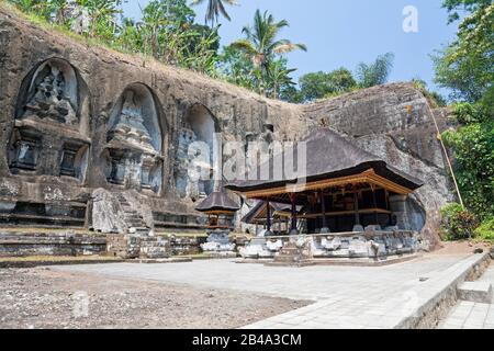 Indonesien, Bali, Tampaksiring, Pura Gunung Kawi (Tempel), Serie von rockgeschnittenen Candi (Shrines) Stockfoto