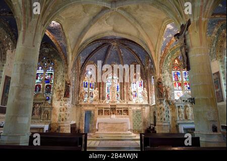 Frankreich, Meuse, Genicourt sur Meuse, St. Mary Magdine Kirche, Statue der Jungfrau, die dem Bildhauer Ligier Richier (16. Jahrhundert) auf dem linken Steinaltarbild zugeschrieben wird Stockfoto