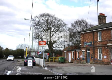 Woodbridge, Suffolk, Großbritannien - 6. März 2020: Bahnhof Melton. Stockfoto