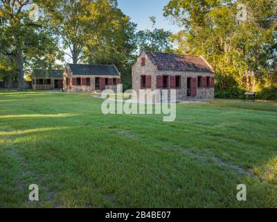 Vereinigte Staaten, South Carolina, Charleston, Boone Hall Plantation, Slave Houses Stockfoto