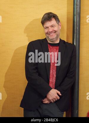 Robert Habeck in Marktoberdorf, 5. März 2020. Der Politiker Robert HABECK, Bundesvorsitzender Bündnis 90 die Gruenen spricht bei seinem Besuch im Kino Filmburg am 5. März 2020 in Marktoberdorf © Peter Schatz / Alamy Live News Stockfoto