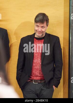 Robert Habeck in Marktoberdorf, 5. März 2020. Der Politiker Robert HABECK, Bundesvorsitzender Bündnis 90 die Gruenen spricht bei seinem Besuch im Kino Filmburg am 5. März 2020 in Marktoberdorf © Peter Schatz / Alamy Live News Stockfoto