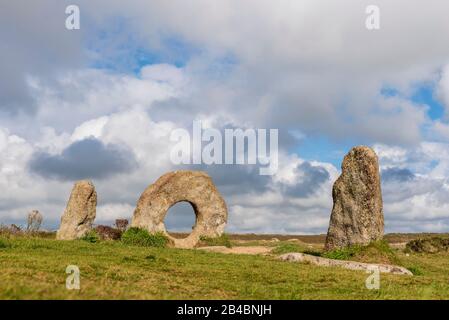 Großbritannien, England, Cornwall, Männer An Tol, spätneolithische oder Frühbronzezeitliche Stehsteine Stockfoto