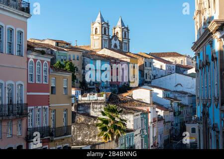 Brasilien, Bundesstaat Bahia, Salvador de Bahia, Pelourinho, Blick auf die Fassaden und Gebäude der Altstadt Stockfoto