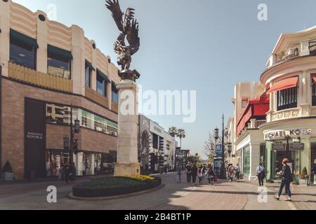 Los Angeles, Kalifornien - 18. Februar 2020: The Grove at Farmers Market, Retail and Entertainment Complex in Los Angeles Stockfoto