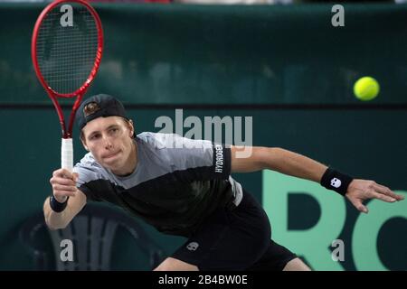 Düsseldorf, Deutschland. März 2020. Tennis, Herren, Davis Cup - Qualifikation, Deutschland - Weißrussland: Struff (Deutschland) - Iwaschka (Weißrussland). Ilya Ivashka in Aktion. Kredit: Federico Gambarini / dpa / Alamy Live News Stockfoto