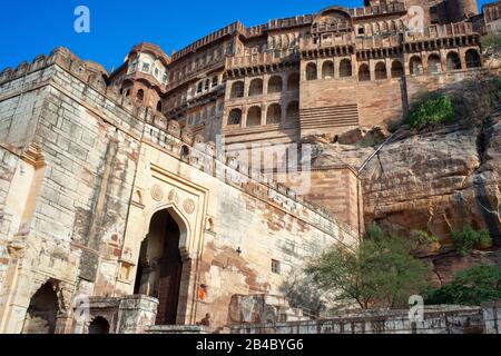 Mehrangarh Fort, Jodhpur, Rajasthan, Indien. Dies ist eine der Exkursionen des Luxuszuges Maharajas Express. Stockfoto