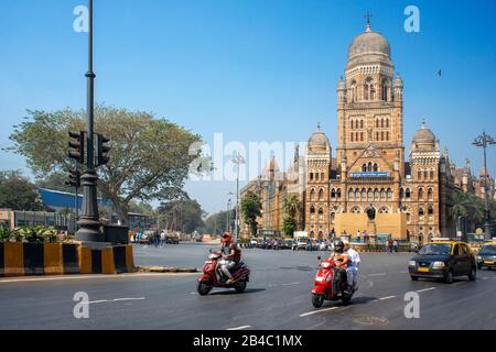 Flora-Brunnen jetzt Hutatma Chowk und Oriental Insurance Building Bombay Mumbai Maharashtra Indien Stockfoto