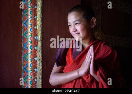 Mönch im Kloster Gangtey, Tal der Phobjikha, Westbhutan, Asien Stockfoto