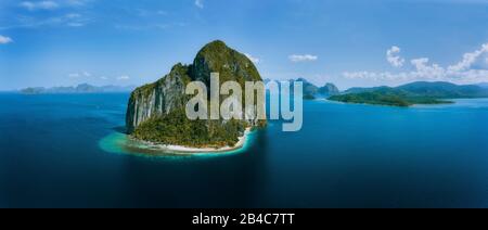 Schöne Landschaft in El Nido, Palawan, Philippinen. Luftdrone Panoramaaufnahme von Pinagbuyutan Island. Bacuit Archipel. Stockfoto