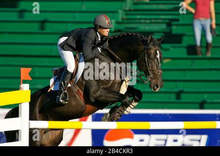 The North American, Spruce Meadows 2006, Lafarge Cup, Beezie Madden (USA) Ritting Judgement Stockfoto