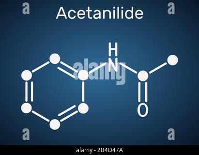 Acetanilid, C8H9NO, Wirkstoffmolekül. Es hat analgetische und fieberreduzierende Eigenschaften. Strukturelle chemische Formel auf dem dunkelblauen Hintergrund. Illustrat Stockfoto