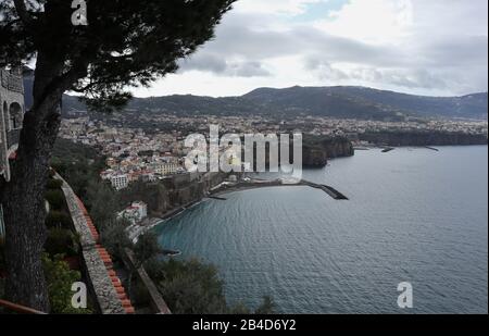 Costiera Sorrentina dalla litoranea di Vico Equense Stockfoto