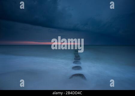 Ostsee am Abend Licht und lange Belichtung Stockfoto