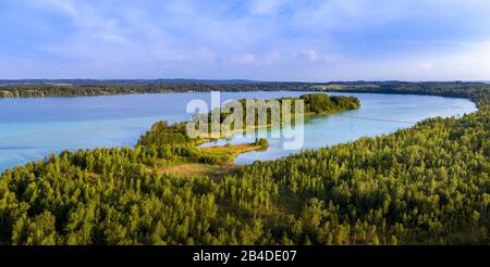 Blick auf den Wörthsee bei Bachern, Fünfseenland, Oberbayern, Bayern, Deutschland, Europa Stockfoto