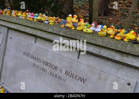 Grab, Vicco von Buelow, Waldfriedhof, Heerstraße, Charlottenburg, Berlin, Deutschland/Bülow Stockfoto