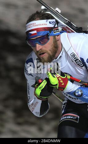 Der Tscheche MICHAL SLESINGR tritt während des tschechischen Biathlon-Weltcup-Weltcups der Männer im 10-km-Sprint in Nove Mesto na Marove, Tschechien, 6. März 2020 an. (CTK Foto/Libor Plihal) Stockfoto