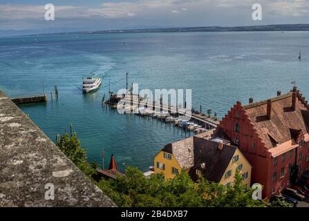 Meersburg, Deutschland - 07. Sept. 2015: Meersburg, eine Stadt im südwestdeutschen Land Baden-Württemberg. Am Ufer des Bodenseeufers (Bodensee), Stockfoto