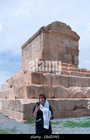 Grab von Cyrus dem Großen, Pasargadae, Fars Provinz, Iran, Westasien, Asien, Naher Osten, UNESCO-Weltkulturerbe Stockfoto