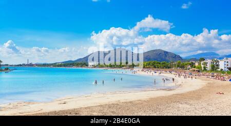 Port de Alcudia, Strand, Mallorca, Balearen, Spanien, Europa Stockfoto