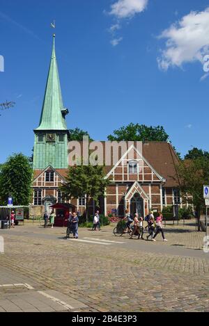 Europa, Deutschland, Hamburg, Bezirk Bergedorf, St. Peter- und St. Pauli-Kirche, Holzrahmen, 16., 17. Jahrhundert, Stockfoto