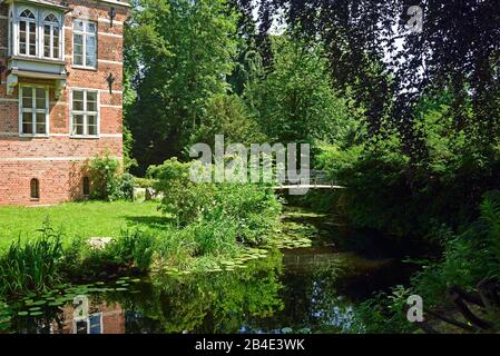 Europa, Deutschland, Hamburg, Bergedorf, Schloss Bergedorf aus dem 17. Jahrhundert, das einzige Schloss in Hamburg, der Schlossgraben, Stockfoto