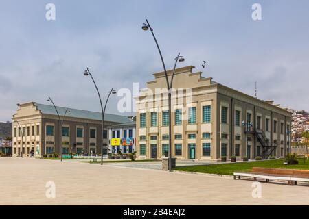 Aserbaidschan, Baku, Yarat Zentrum für Zeitgenössische Kunst, im ehemaligen sowjetischen Marine Gebäude, Stoßfänger entfernt Stockfoto