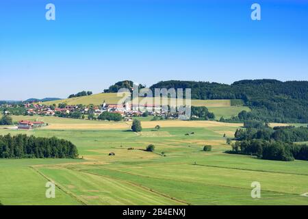 Dorfbeuern, Stift Michaelbeuern, Dorf im Flachgau, Salzburg, Österreich Stockfoto