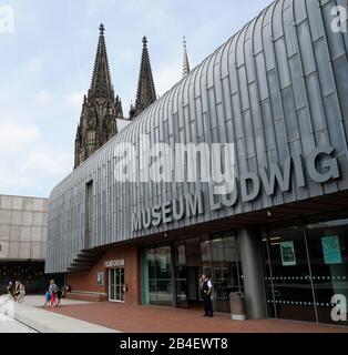 Deutschland, Nordrhein-Westfalen, Köln, Museum Ludwig, Kölner Dom Stockfoto