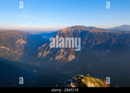 Tara Canyon, Blick vom Curevac, Durmitor National Park, Provinz Zabljak, Montenegro Stockfoto