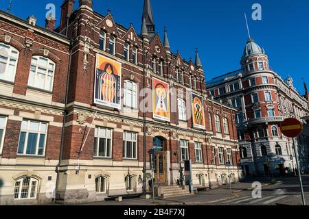 Helsinki, Designmuseum, Korkeavuorenkatu, Fassade im Abendlicht Stockfoto