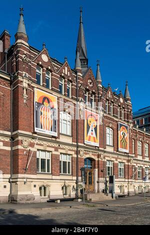 Helsinki, Designmuseum, Korkeavuorenkatu, Fassade im Abendlicht Stockfoto