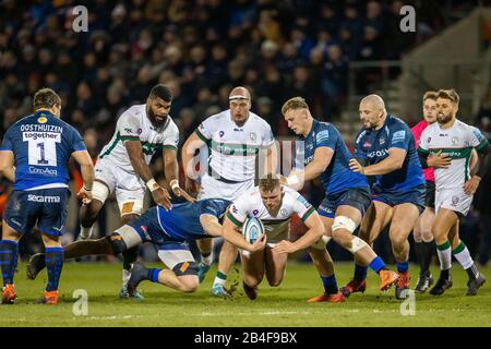 Salford, Lancashire, Großbritannien. März 2020; AJ Bell Stadium, Salford, Lancashire, England; Premiership Rugby, Sale Sharks versus London Irish; Harry Elrington of London Irish is Tacided Credit: Action Plus Sports Images/Alamy Live News Stockfoto